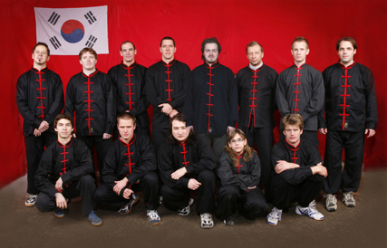 Trainer und Studenten der Kampfkunst-Schule Nord Shaolin Kung Fu Wien - Dezember 2007